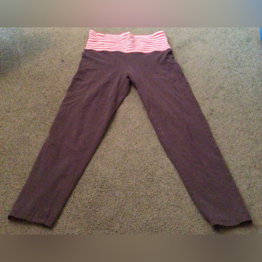 Forever 21 Grey Cropped Yoga Pants